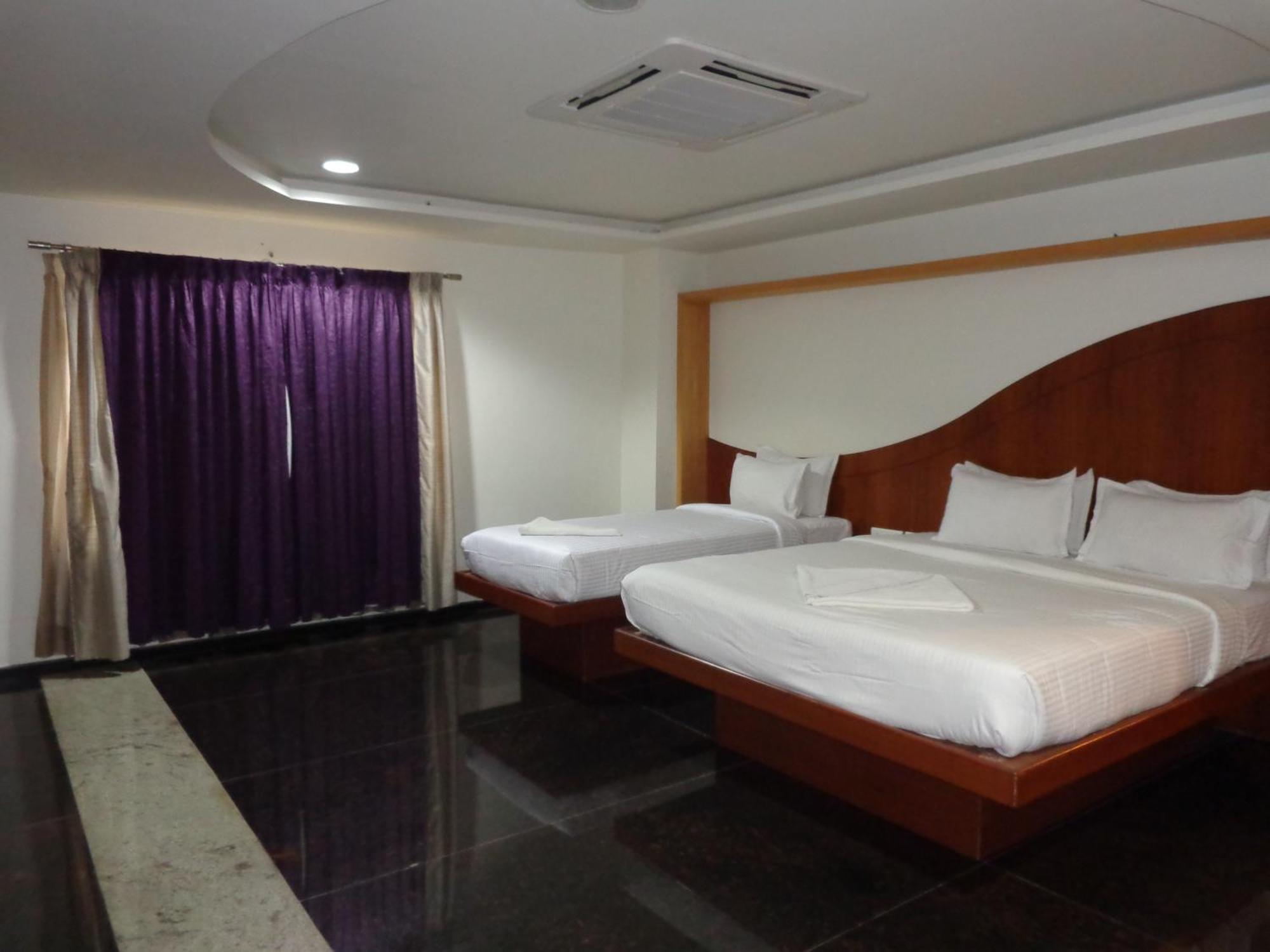 Sanu International Hotel Namakkal Exterior photo